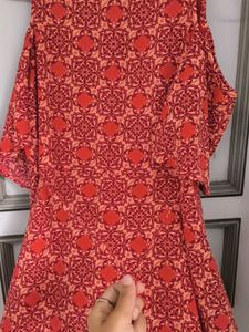 Chic Red Patterned Dress