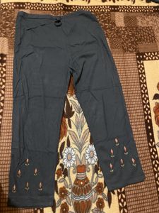 Women Kurta And Pant Set With Matching Duptta