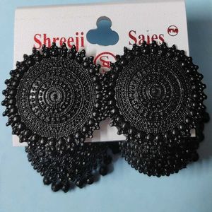 Black Dangle Earrings