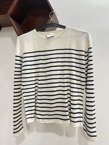 white sweater black Striped
