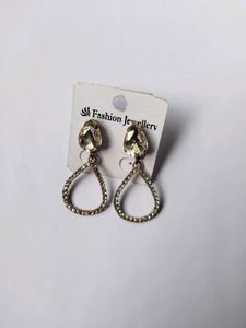 Sparkling Teardrop Earrings