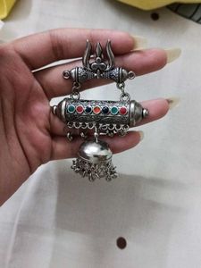 Vintage Silver Tone Earing