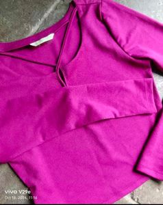 Long Sleeve Magenta Crop Top
