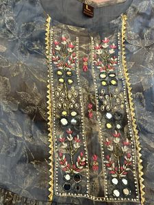 L Size Kurta Set With Work In Front