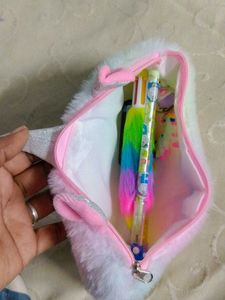 Child Geometry Pouch With 8 Piece Combo