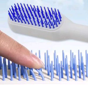 Self-Cleaning Hairbrush Anti-stattic Comb