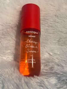 Aqualogica Cherry Bloosom Bloom body mist| the sea