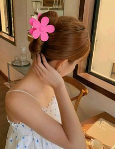 Flower Hair Claw Clips - Pack Of 3