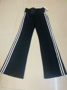 Savana Black Gym Flare Pants-New with tag