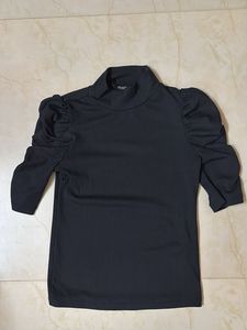 Chic Black Puff Sleeve Top