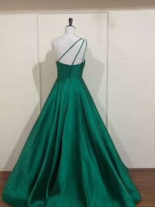 Emerald Green One-Shoulder Gown