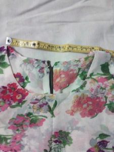 Floral Sleeveless Top