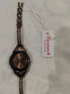 Elegant Brown Women&#39;s Watch