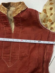 women ' Ethnic Kurta suits