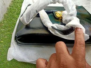 WOMEN'S IMPORTED PURE LEATHER Black Handba