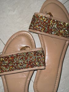 Ethnic Flats 41 Size