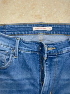 Levis Jean