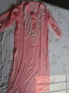Lucknowi Chikankari Kurti