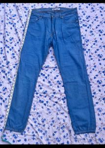 Zara Denim Blue Jeans** 👖🔵