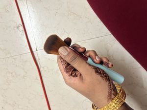 Makeup Brush For Compact Or Loose Powder