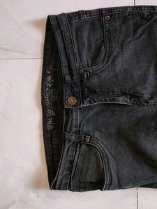 Stylish Dark Wash Skinny Jeans