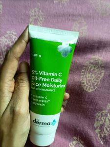 Vitamin 5%vitamin C Moisturizer -100g