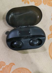 BOAT EAR BUDS...