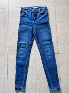 Bershka Skinny Fit Jeans