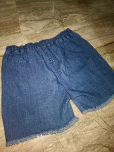 Graphic Print Denim Shorts