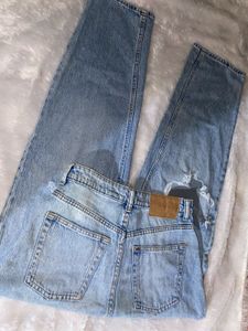 H&amp;M High Waisted 90’s Baggy Jeans