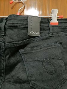X Pose Attitude Capri