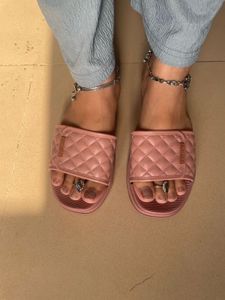 Flat Slipper