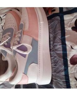 Brand new!!! LAYASA WOMEN SNEAKERS
