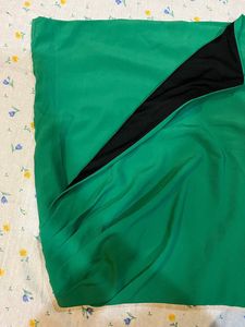 GREEN SKIRT