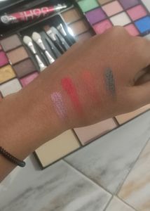 Full Makeup Kit With Eyeliner