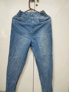 Light Wash Jeans