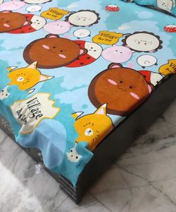 Multi Printed Winter 5Ft Bedsheet With 2 Pillow