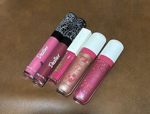 Pick any for 99/- Lipstick/gloss