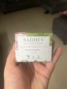 Sadhev Ayurvedic Under Eye Gel