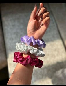 Hair Accessories Rs 399 Offer