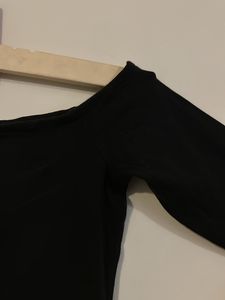Off Shoulder Basic Black Top
