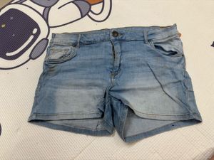 denim blue shorts