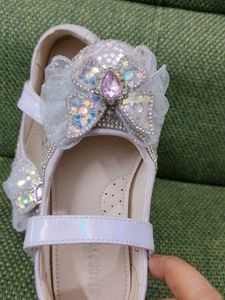 Cute Glittery Girl&#39;s Shoes