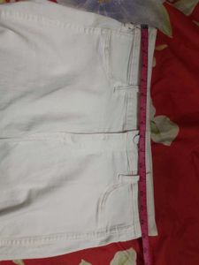 H&amp;M White Jeans Unused