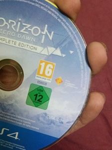 Horizon Zero Dawn Complete Edition PS4