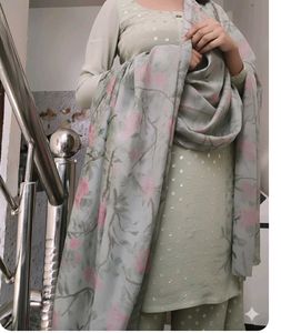 Elegant Kurta Set & Dupatta
