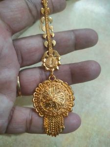 Golden Beautiful Maangtika