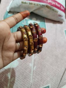 Set Of 4 Bangles