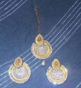 Maang Teeka Nd Stylish Earrings Golden