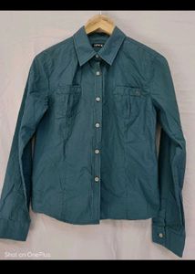 🇳🇿💫♥️ Classic Green Button-Down Shirt